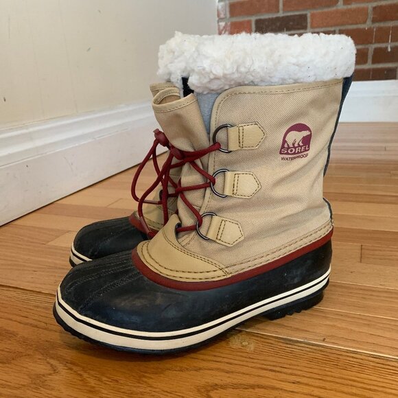 Women's SOREL Joan of Artic White Fur Top - Picture 9 of 15